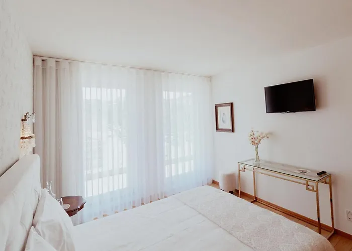 Fonte Do Pinheiro Boutique * 폰테 데 리마